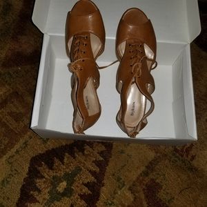 Lace up Sandals